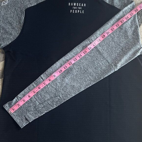 Raw Gear Men’s Black and Gray L/S Quarter Zip Shirt with Zip Pocket. Large. NWT - Picture 14 of 15